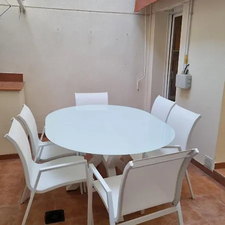 Apartamento En El Centro Del Puerto Ideal 6 Personas * Cambrils